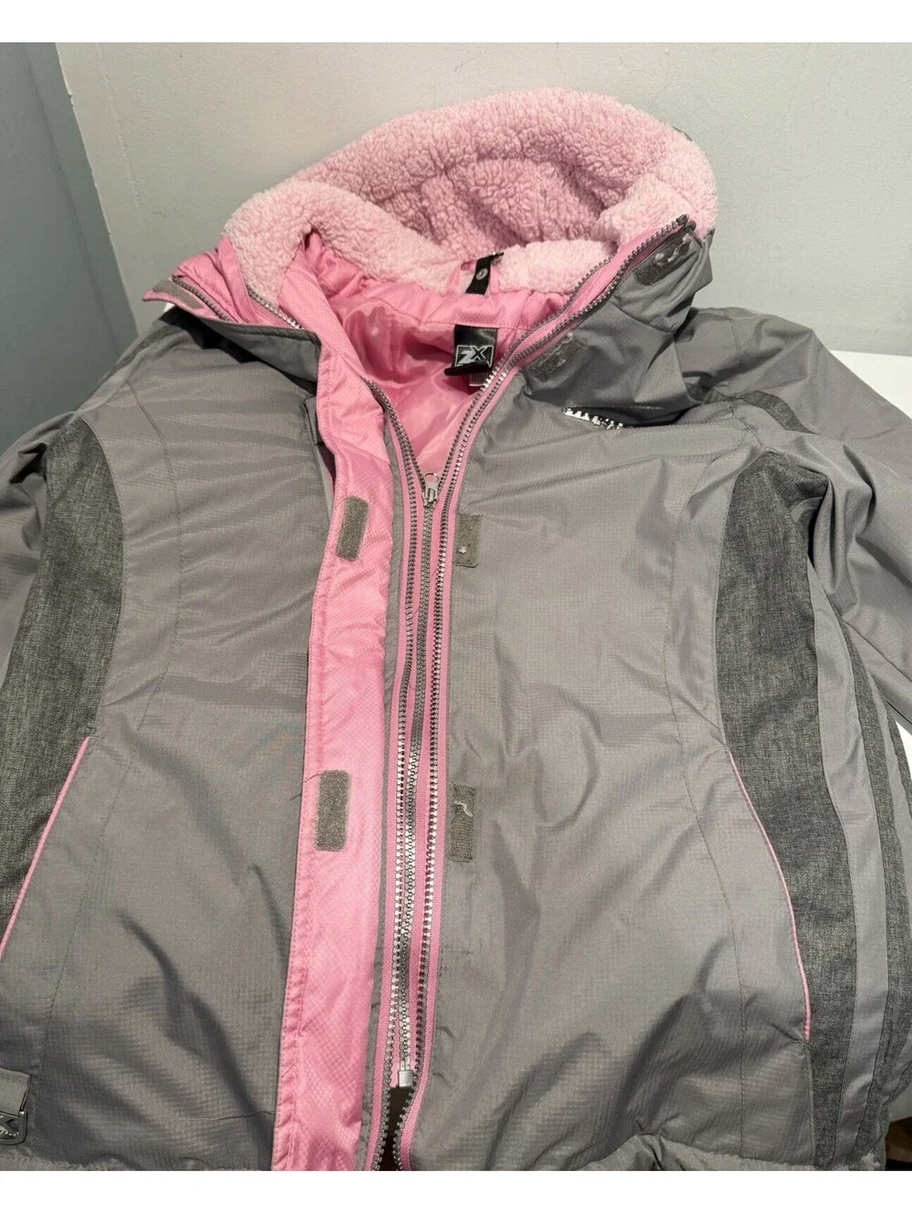 Youth Girls ZeroXposur Full Zip Coat Size 14/16 Gray & Pink Inside